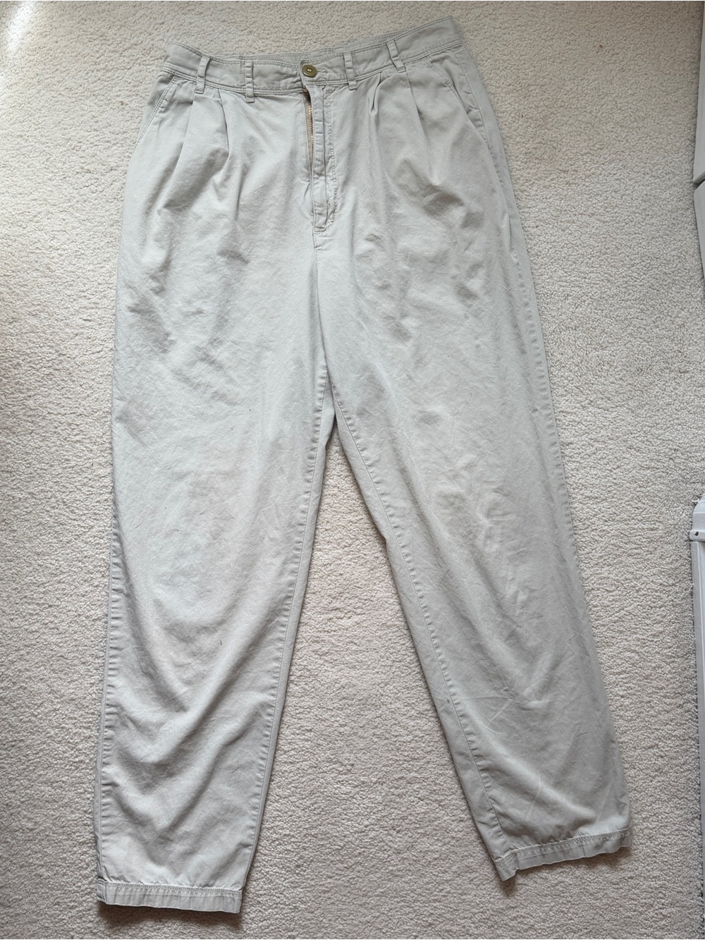 Vintage Patagonia Pleated Cotton Pants | Size 12, Khaki